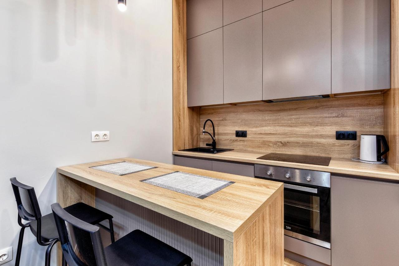 Aura Business Class Apartment Akmola Esterno foto