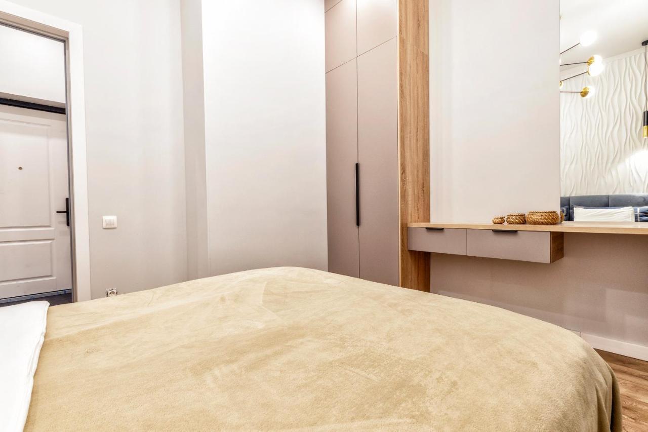Aura Business Class Apartment Akmola Esterno foto
